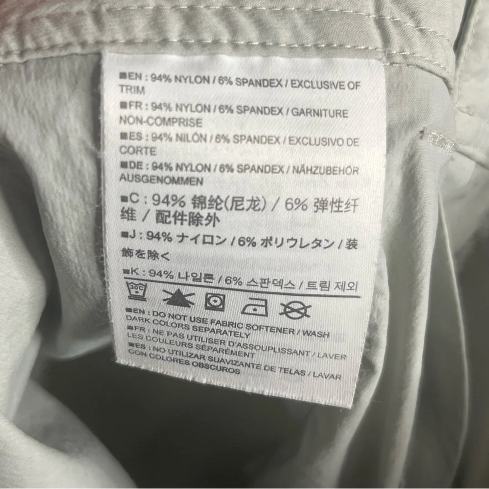 Arc’teryx‎ Outdoor Shorts Women 8 Gray Nylon Bermuda Chino Hiking Stretch Logo